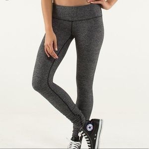 Wunder Under Heathered Herringbone Legging